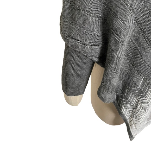 WHBM Poncho Sweater Size XS - Picture 4 of 9